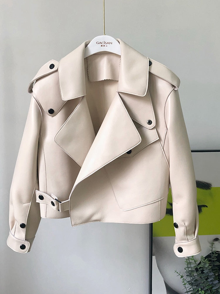 Stilla |coat court en cuir élégant et tendance på udsalg