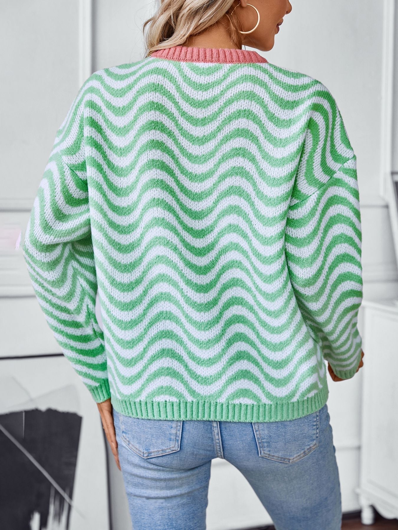Stilla | Pullover med bølget mønster og kontrasterende krave