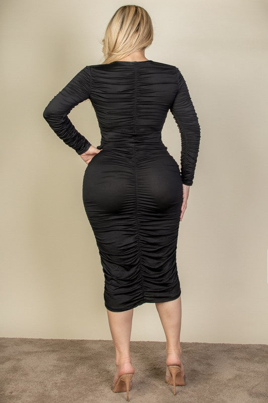 Stilla | Plus Size Rynket Langærmet Midi Kjole