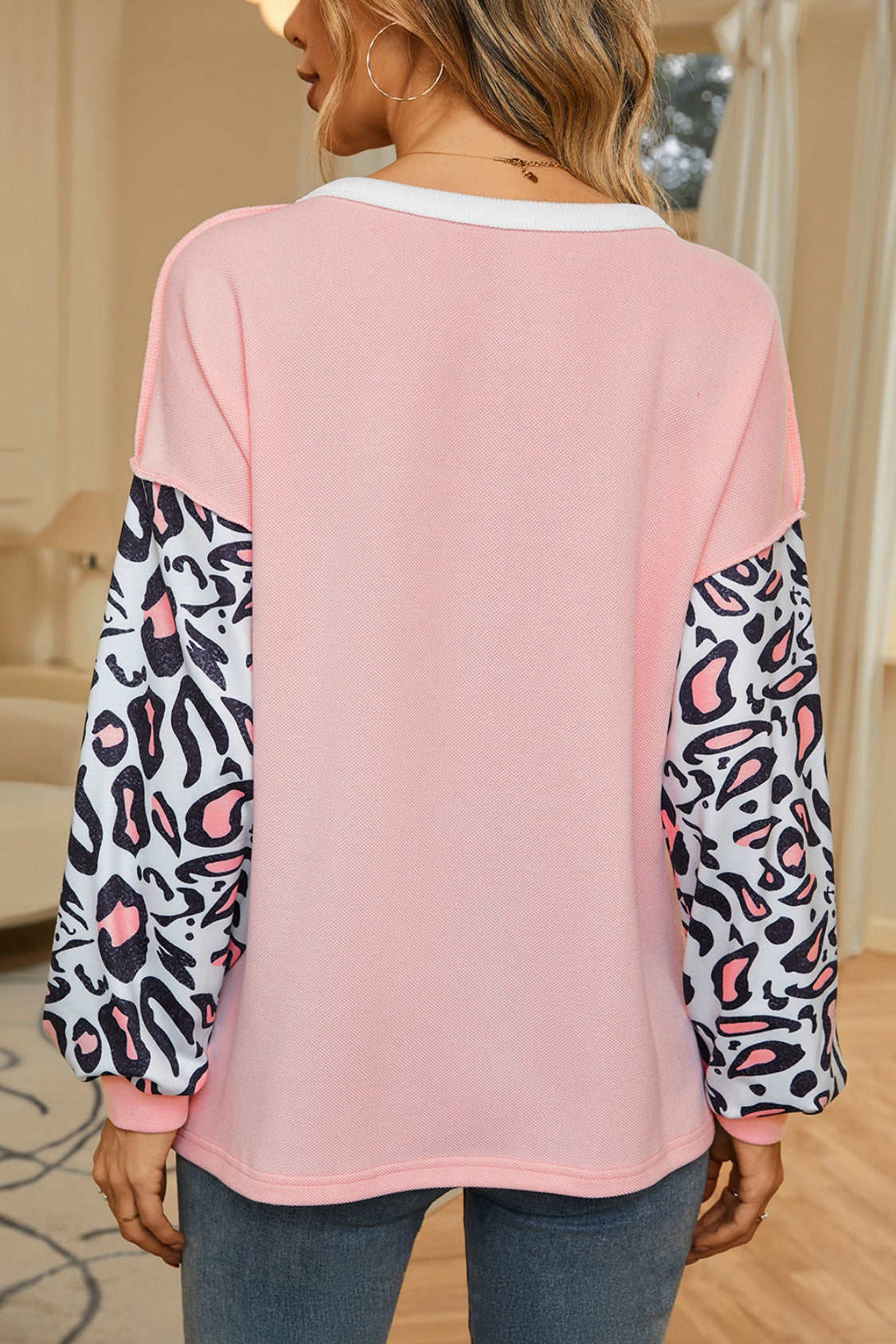 Stilla | Leopard Farveblok Knap Top