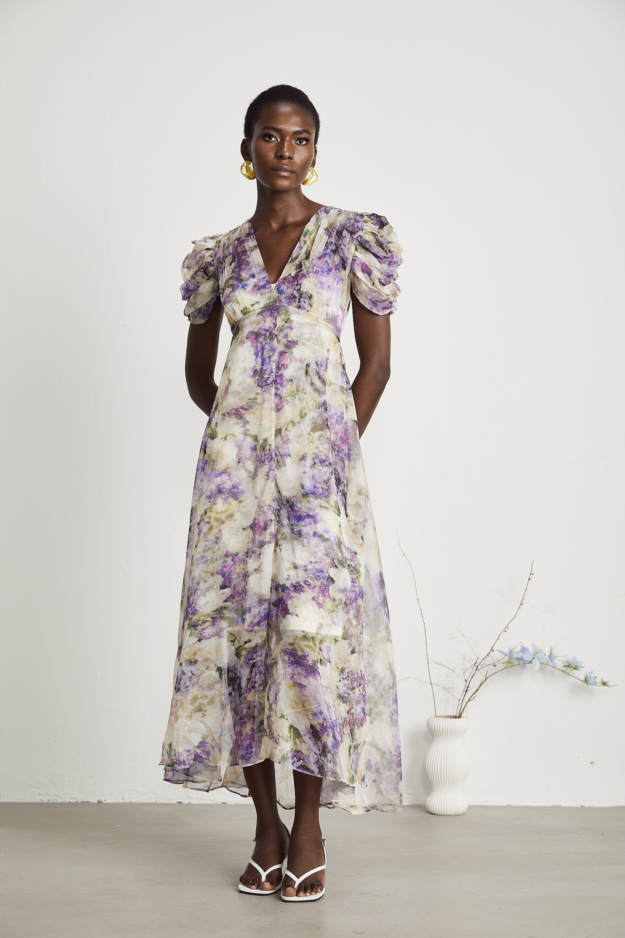 Stilla | Blomsterprint Semi Gennemsigtig Midi Kjole