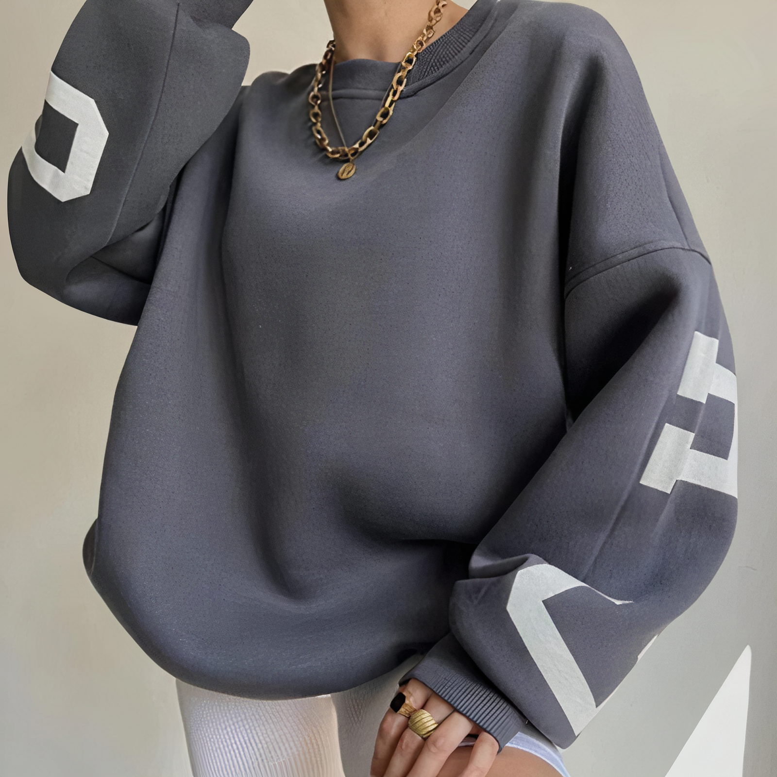 Stilla | Émiliebogstav-print Sweater Udsalg