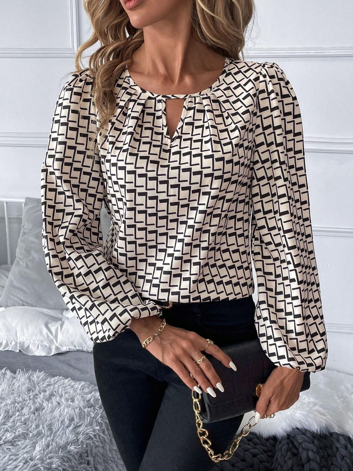 Stilla | Cutout Trykt Langærmet Bluse