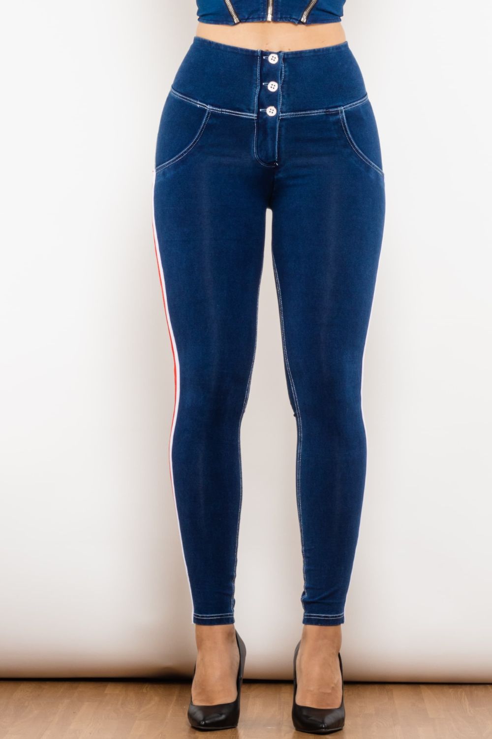 Stilla | Stribet Knap Høj Talje Skinny Jeans