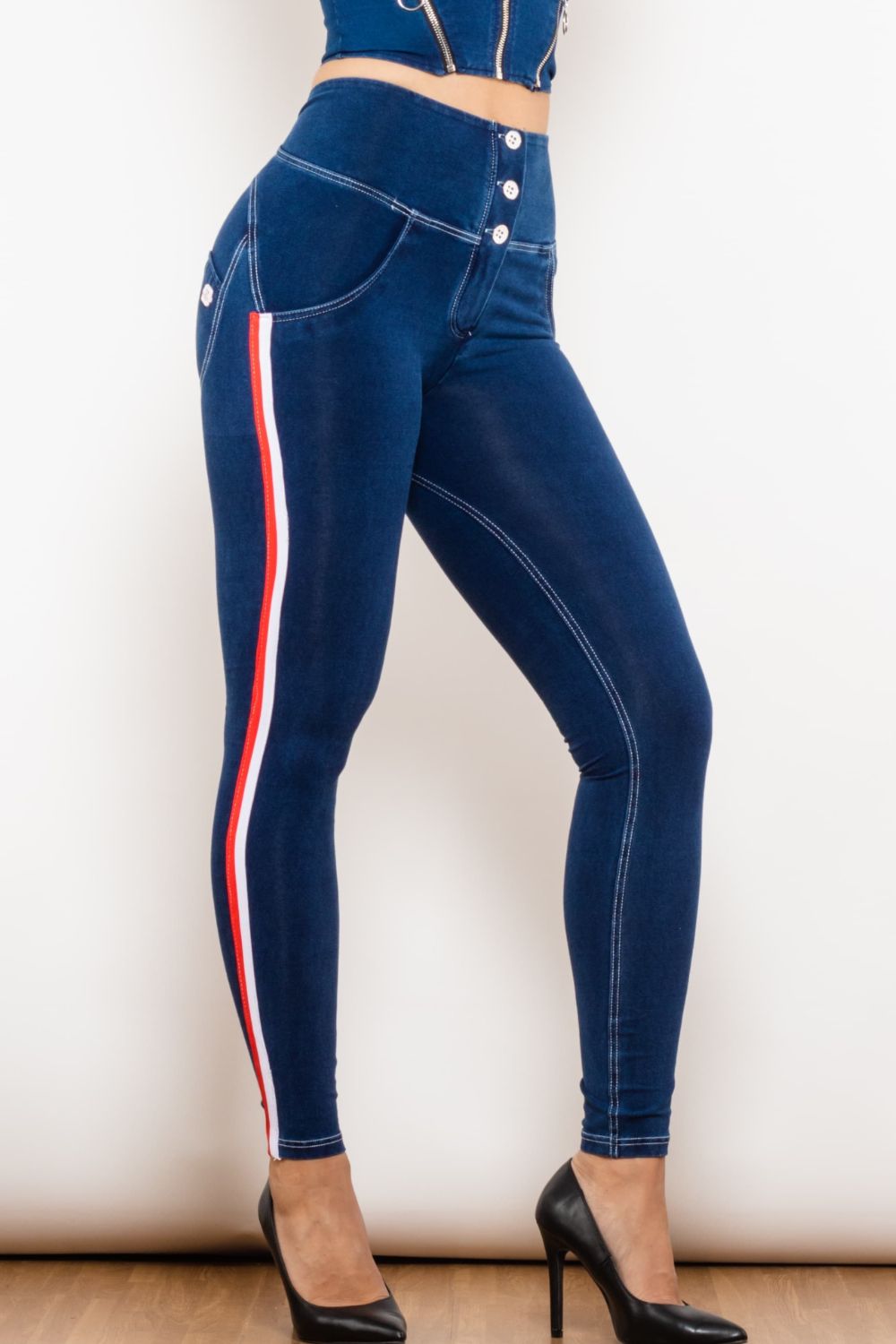 Stilla | Stribet Knap Høj Talje Skinny Jeans