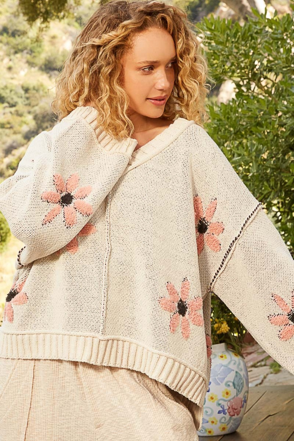 Stilla | V-Hals Blomstret Chenille Sweater