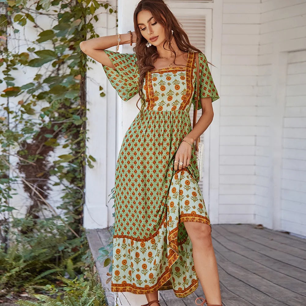 Stilla | Stilfuldt Lange Boho Vintage Blomster Kjole Med Firkantet Udsnit
