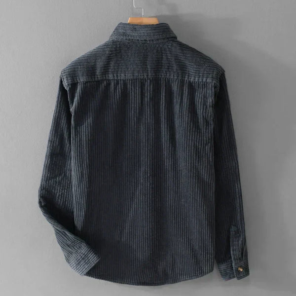 Stilla | Damebluse med knaplukning og stilfuldt look