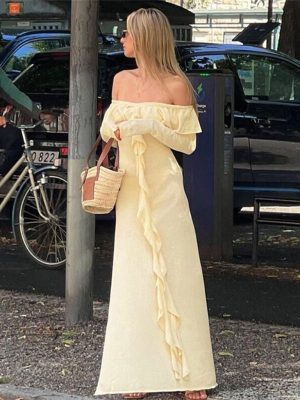 Stilla | Højslids Lang Kjole Med Slim Fit Og Elegant U Hals Online Hot Salg