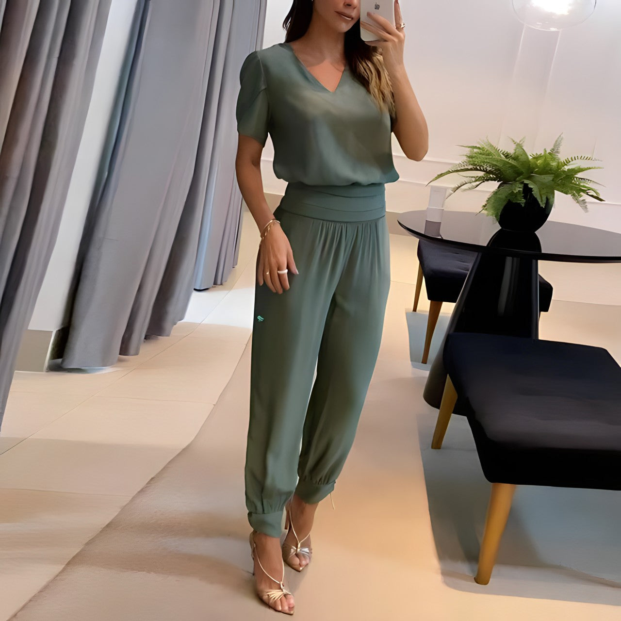 Stilla | Trendy sæt med bluse og trusser Online