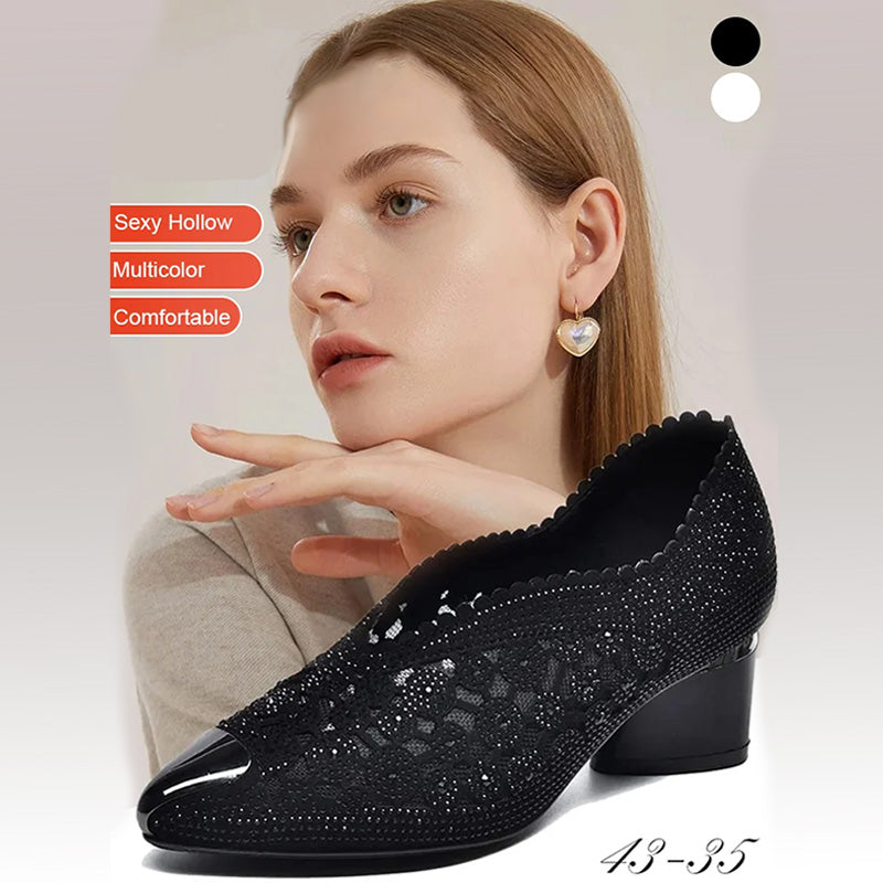 Stilla | Elegante Spids Tå Flade Sko Med Krystal Detaljering
