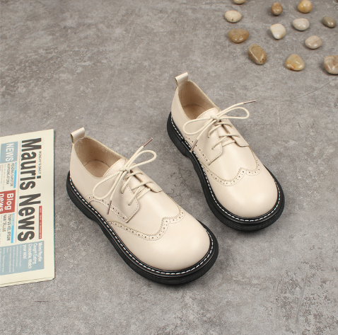 Stilla | Oxford sko i brogue stil med bred boks