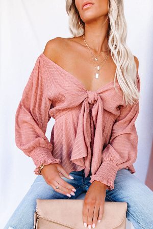 Stilla | Struktureret Krawat Front Peplum Top