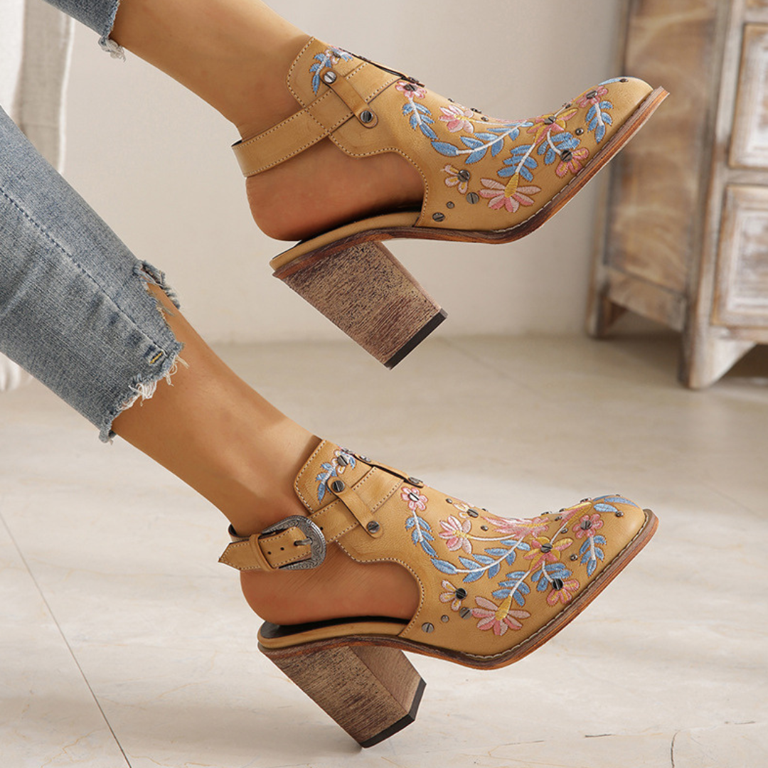 Stilla | Broderie Florale Sko Online