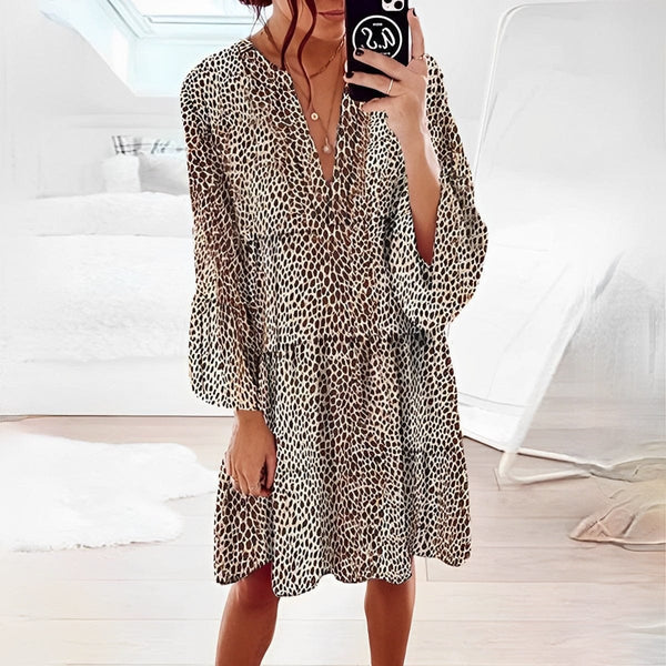 Stilla | Knælange Kjole med Leopardprint Online Hot Salg