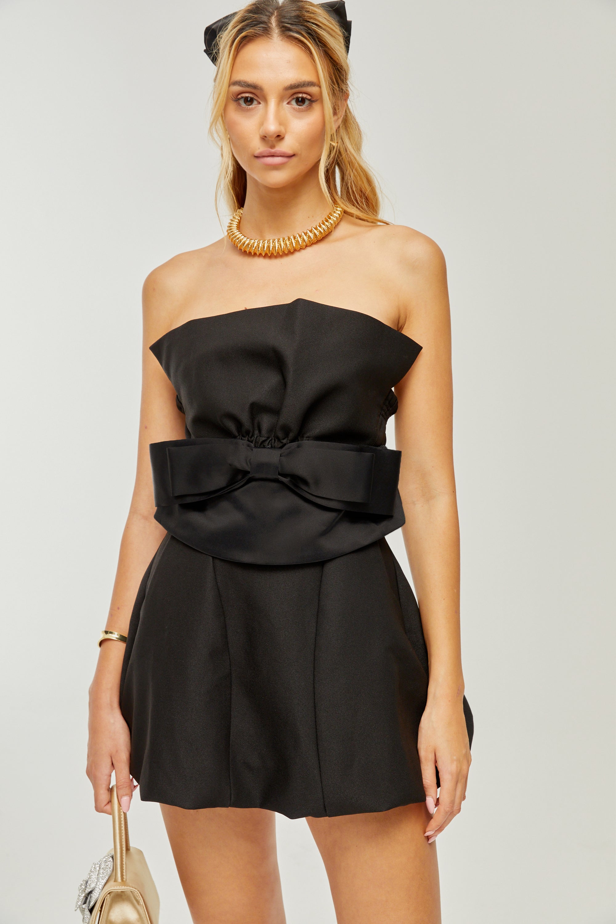 Stilla | Sløjfe Off Shoulder Mini Kjole