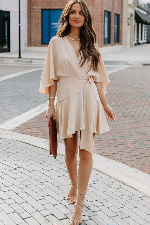 Stilla | Feminine Love Cape Kortærmet Wrap Mini Kjole