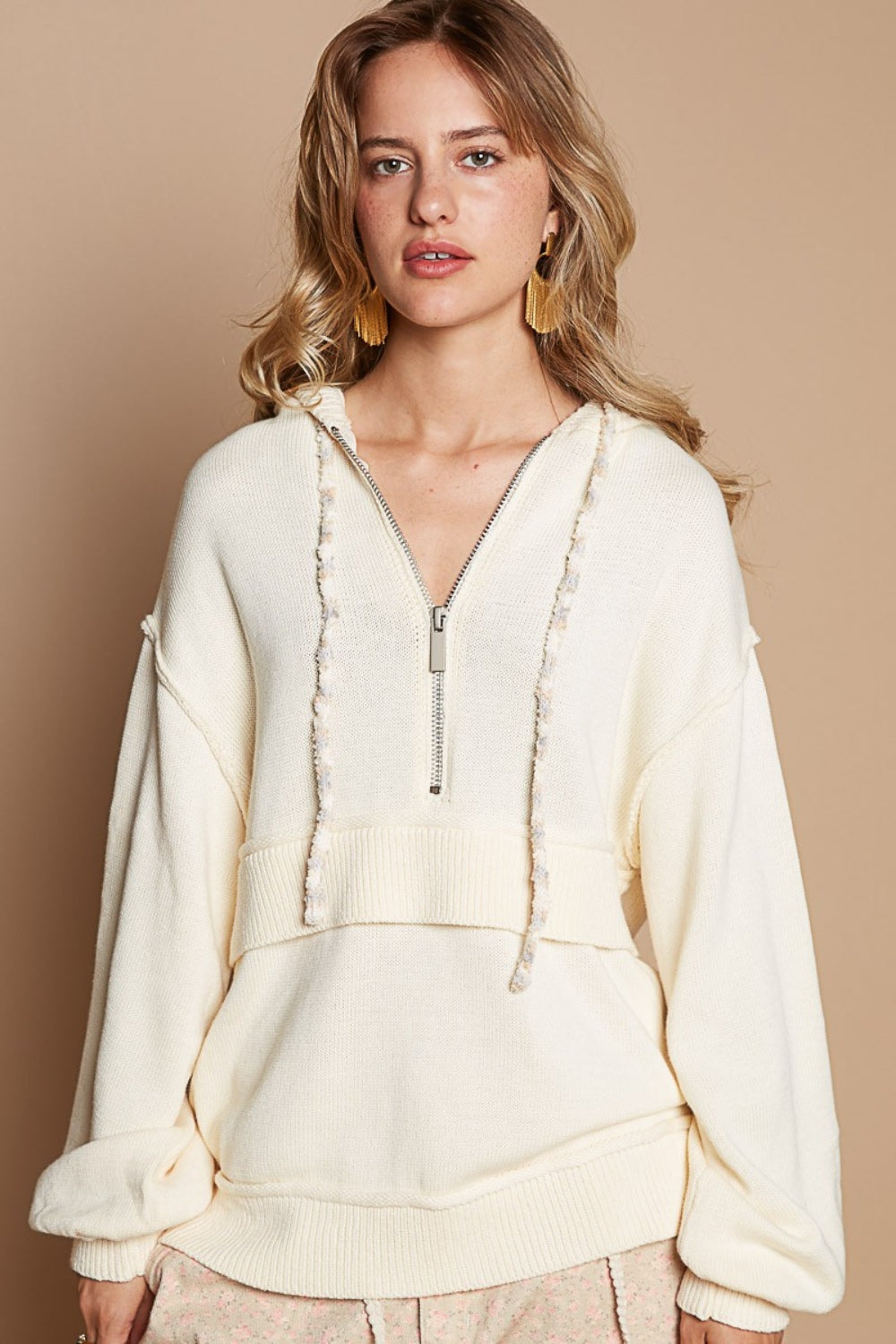 Stilla | Halv Zip Drop Shoulder Hættetrøje