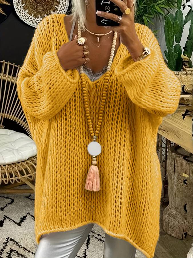 stilla-strikket-oversized-pullover-med-v-hals_1.jpg Stilla | Strikket Oversized Pullover med V-hals
