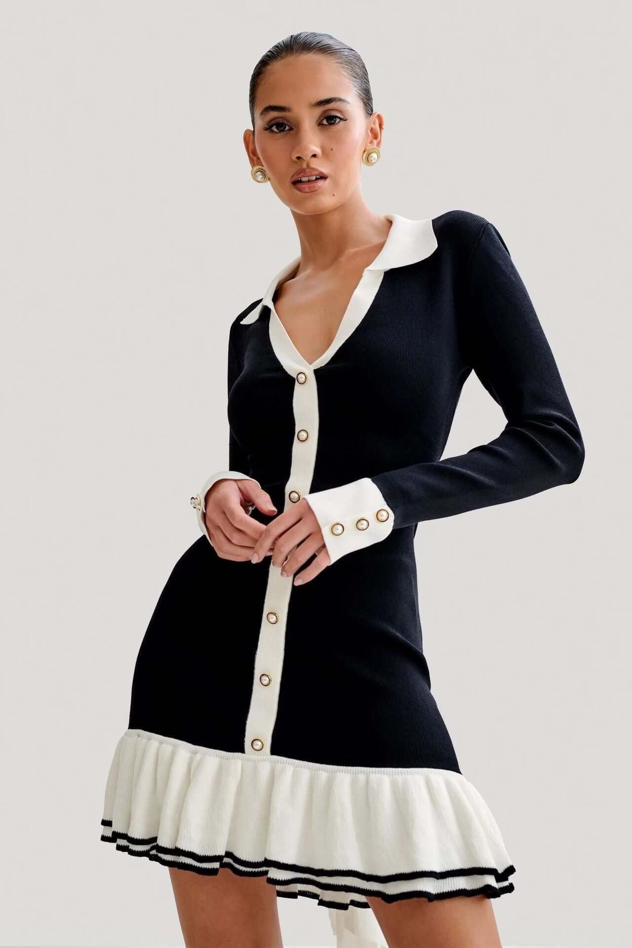 Stilla | Bodycone Ruffle Strikket Kjole