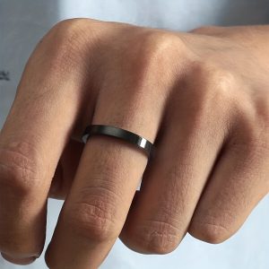 Stilla | Skinnende Rustfrit Stålring Med Bue Design Online