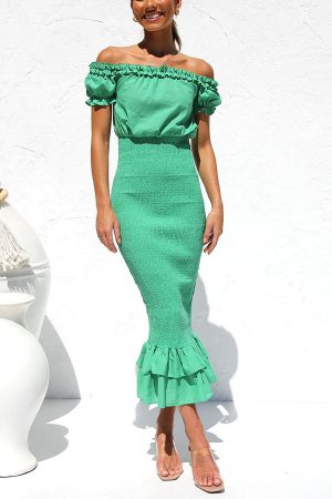 Stilla | Mermaid Silhouette Off Shoulder Smocked Midi Kjole Online nu