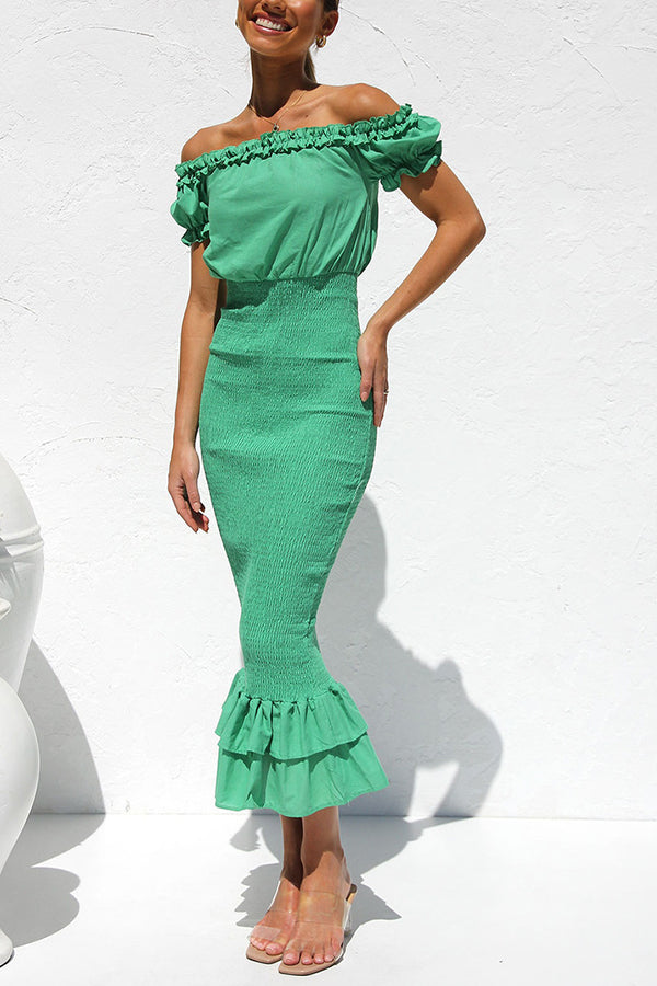 Stilla | Mermaid Silhouette Off Shoulder Smocked Midi Kjole Online nu
