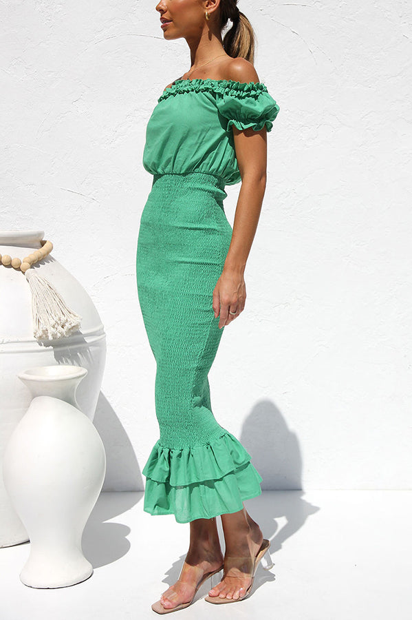 Stilla | Mermaid Silhouette Off Shoulder Smocked Midi Kjole Online nu