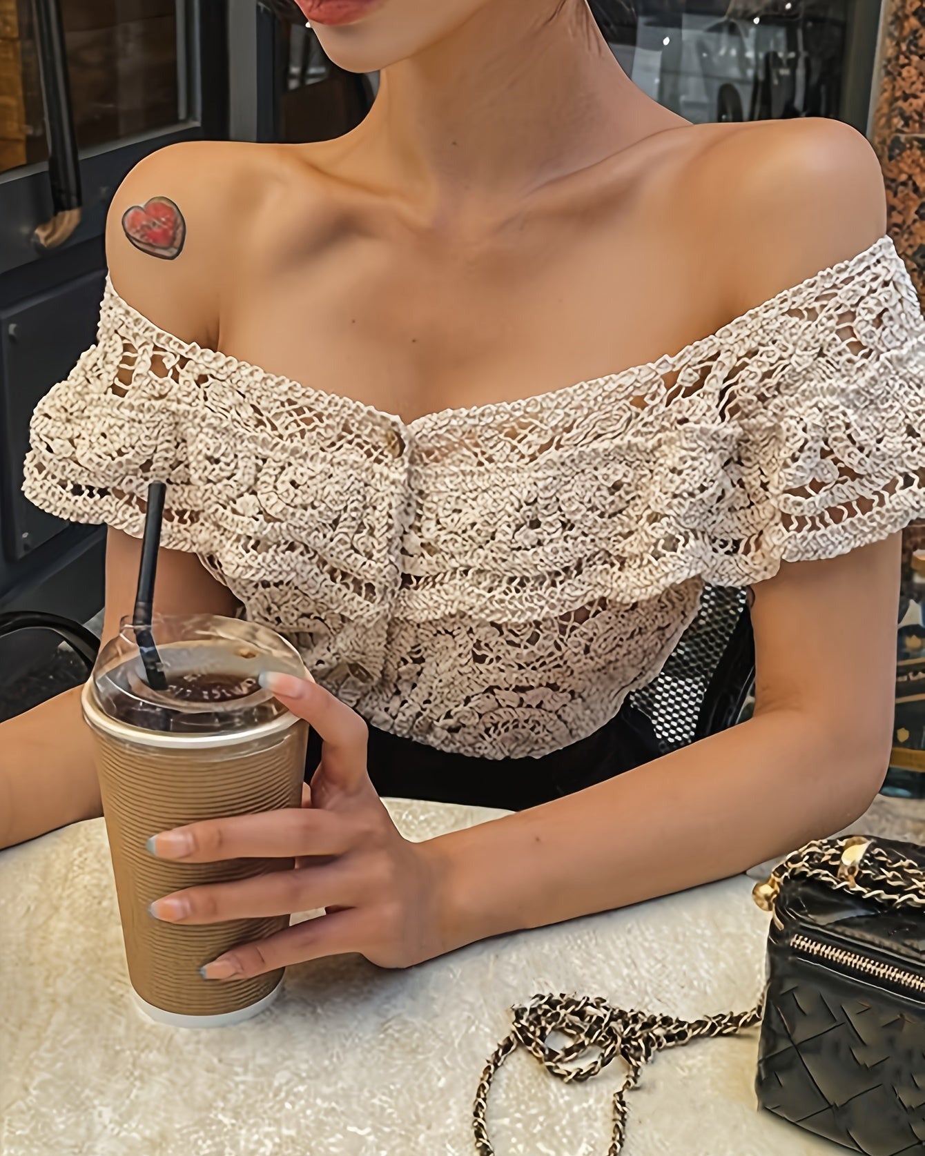 Stilla | Elegant Boho Bluse Med Knaplukning Levere